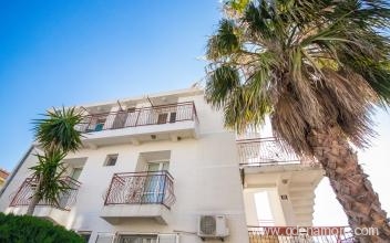 Apartmanok Filip, Magán szállás a községben Šušanj, Montenegró